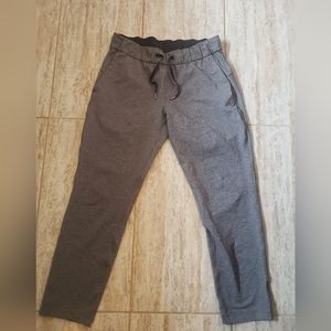 Lululemon jogger womans